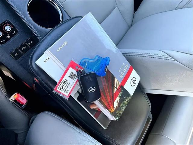 2018 Toyota Avalon XLE