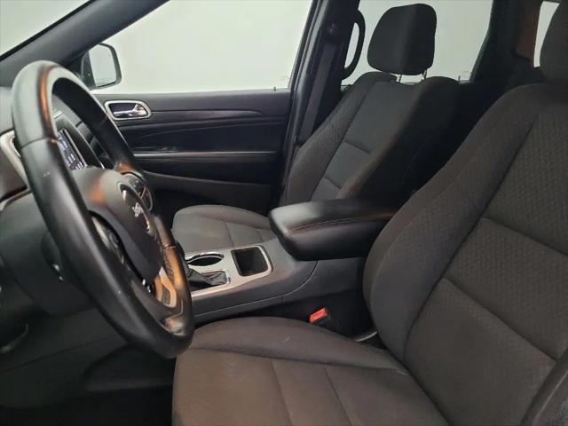 2019 Jeep Grand Cherokee Laredo 4x2