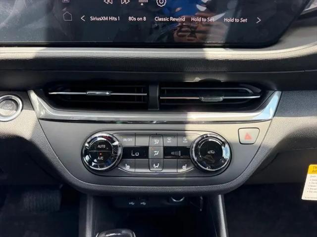 2026 Buick NV Preferred FWD
