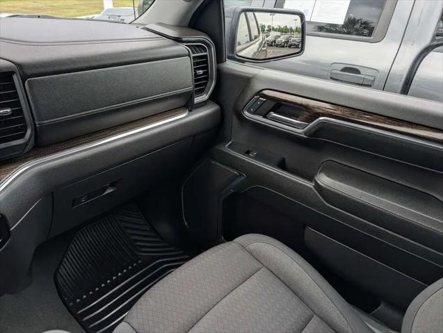2024 GMC Sierra 1500 4WD Crew Cab Short Box Elevation with 3VL