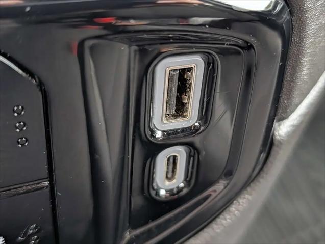 2024 GMC Sierra 1500 4WD Crew Cab Short Box Elevation with 3VL