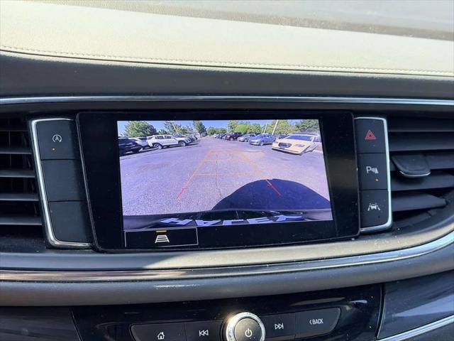 2023 Buick Enclave Essence FWD