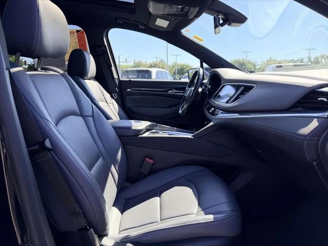 2023 Buick Enclave Essence FWD