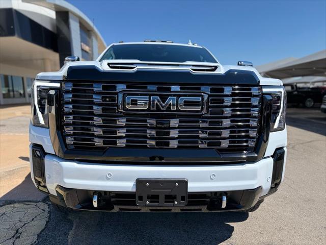 2026 GMC Sierra 2500HD Crew Cab, Standard Bed, Denali Ultimate, 4WD