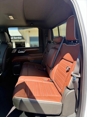 2026 GMC Sierra 2500HD Crew Cab, Standard Bed, Denali Ultimate, 4WD