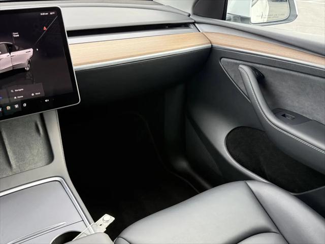 2024 Tesla Model Y Long Range Dual Motor All-Wheel Drive