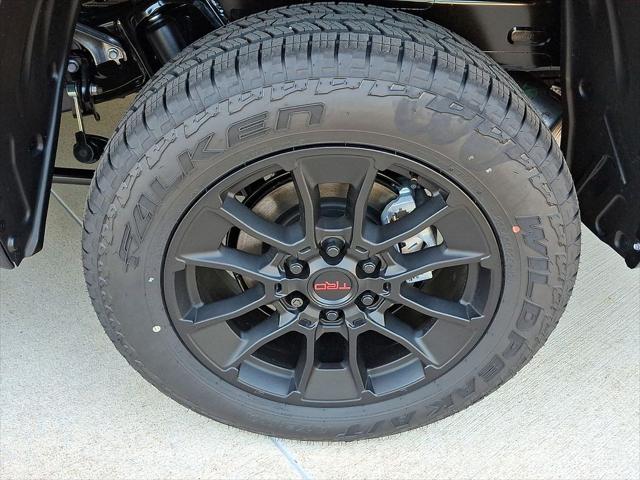 2026 Toyota Tundra SR5 CrewMax 5.5' Bed