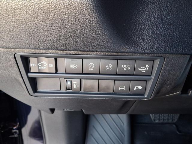 2026 Toyota Tundra SR5 CrewMax 5.5' Bed