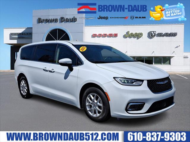 2023 Chrysler Pacifica Touring L for sale in Bath, PA