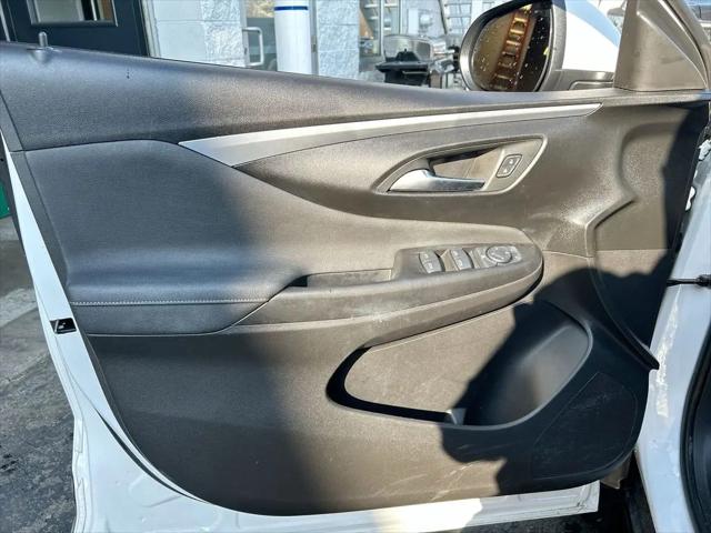 2024 Buick NV Preferred FWD