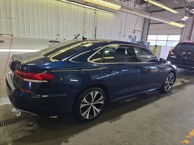 2022 Volkswagen Passat 2.0T SE