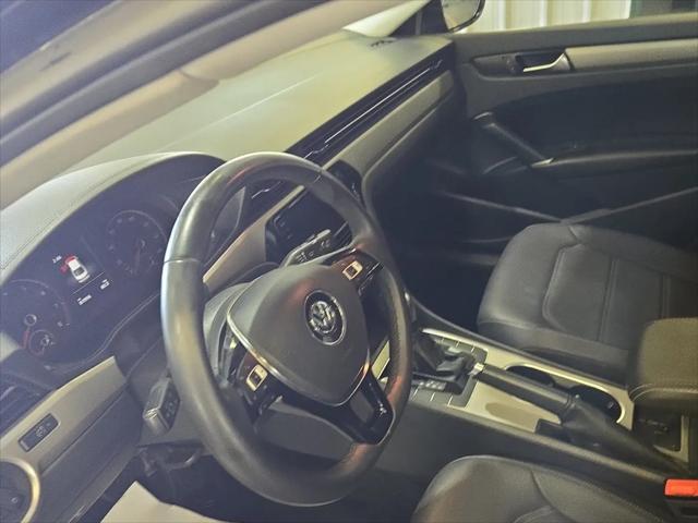 2022 Volkswagen Passat 2.0T SE