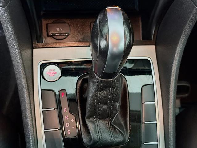 2022 Volkswagen Passat 2.0T SE