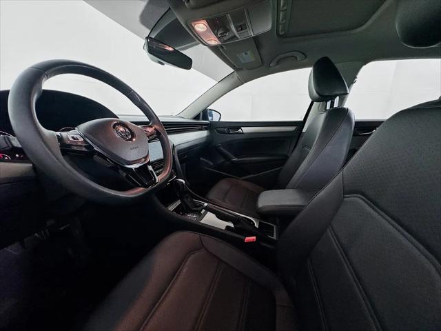2022 Volkswagen Passat 2.0T SE