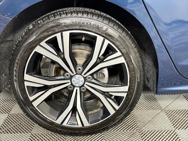 2022 Volkswagen Passat 2.0T SE