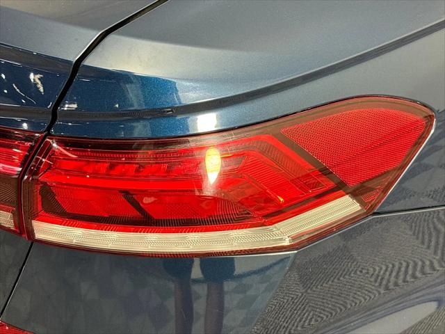 2022 Volkswagen Passat 2.0T SE