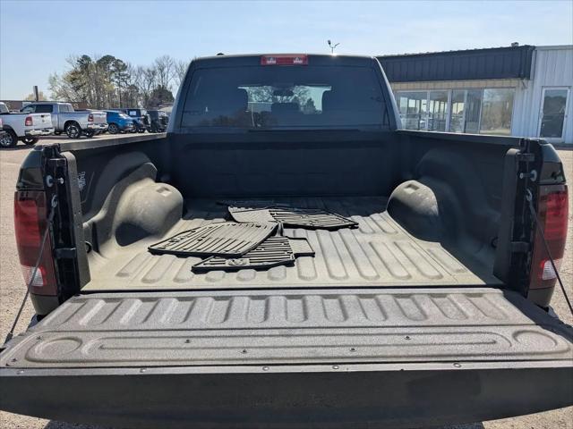 2023 Ram 1500 Classic Warlock Quad Cab 4x4 6'4" Box