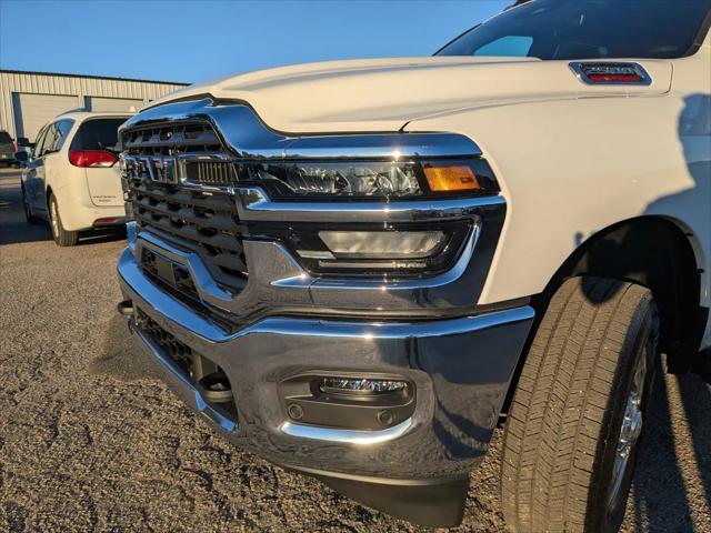 2026 Ram 2500 Tradesman Crew Cab 4x4 64 Box