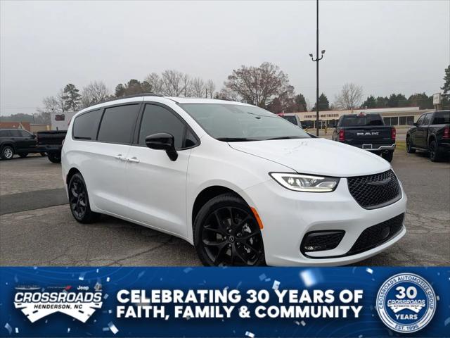 2026 Chrysler Pacifica Select for sale in Henderson, NC