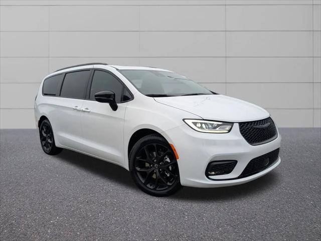 2026 Chrysler Pacifica Select for sale in Henderson, NC
