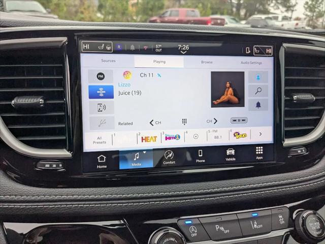 2026 Chrysler Pacifica Select