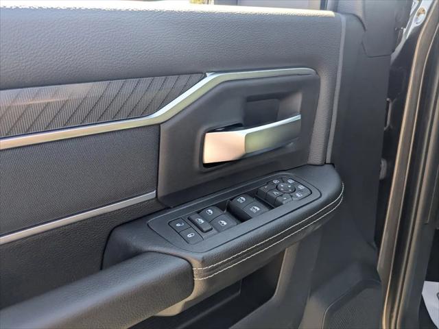2026 Ram 3500 Big Horn Crew Cab 4x4 8' Box