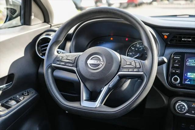 2024 Nissan Kicks SV Xtronic CVT