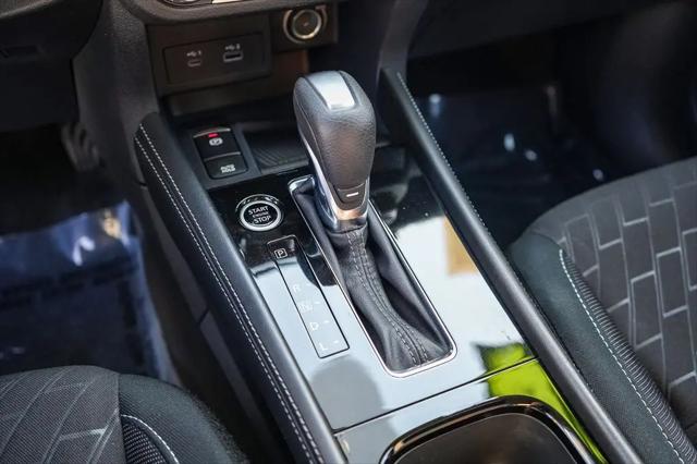 2024 Nissan Kicks SV Xtronic CVT