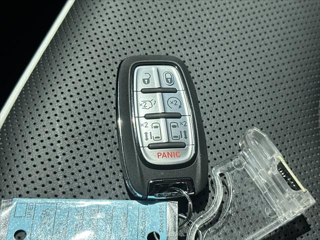 2027 Chrysler Pacifica PACIFICA LIMITED