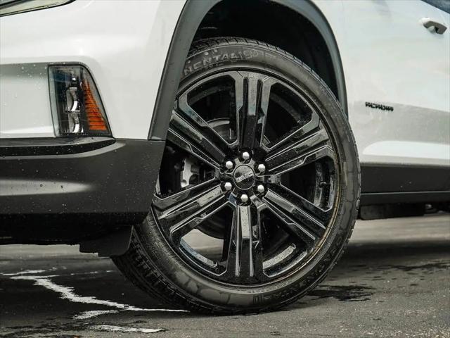 2026 GMC Acadia Elevation AWD
