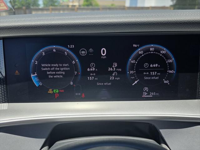 2025 Volkswagen Tiguan 2.0T SE