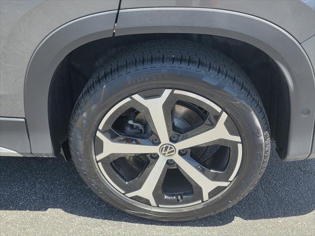 2025 Volkswagen Tiguan 2.0T SE