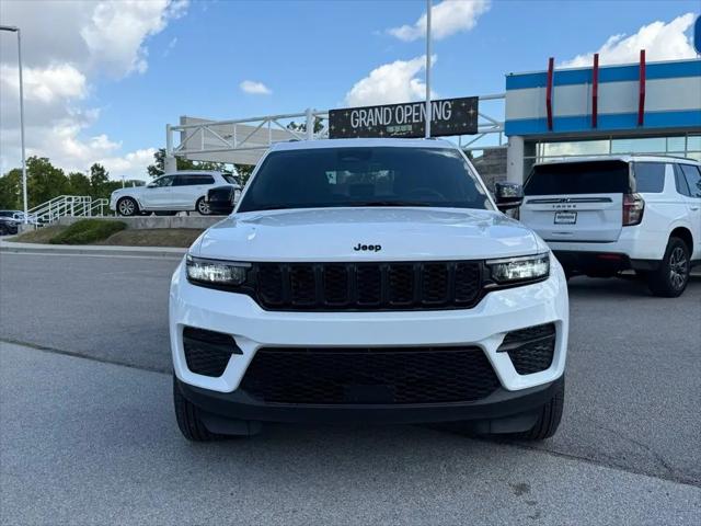 2025 Jeep Grand Cherokee Altitude 4x4