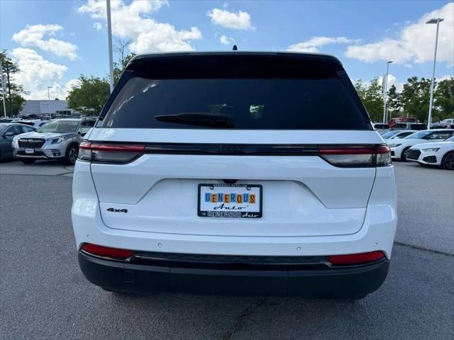 2025 Jeep Grand Cherokee Altitude 4x4