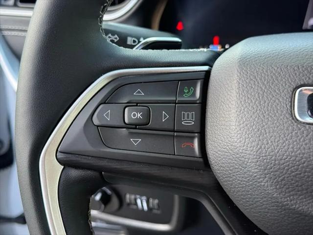2025 Jeep Grand Cherokee Altitude 4x4