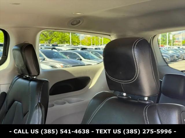 2023 Chrysler Pacifica Touring L
