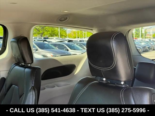 2023 Chrysler Pacifica Touring L