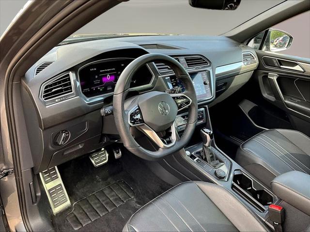 2024 Volkswagen Tiguan 2.0T SE R-Line Black