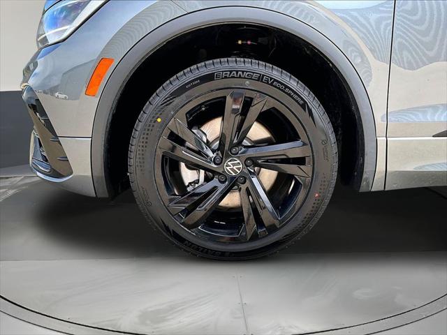 2024 Volkswagen Tiguan 2.0T SE R-Line Black