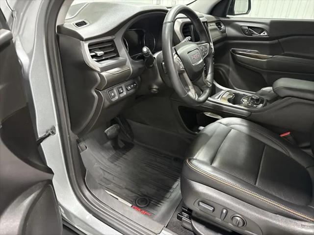 2023 GMC Acadia AWD AT4