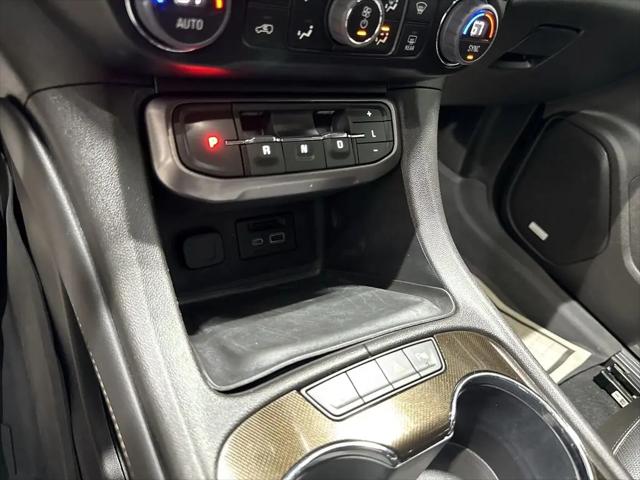2023 GMC Acadia AWD AT4