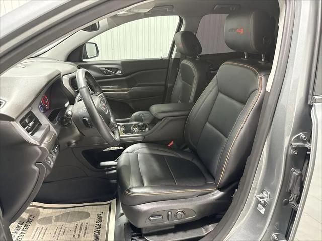 2023 GMC Acadia AWD AT4