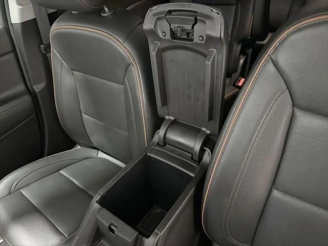 2023 GMC Acadia AWD AT4