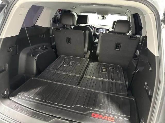 2023 GMC Acadia AWD AT4
