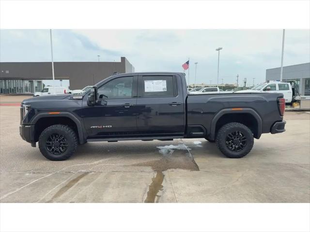 2024 GMC Sierra 2500HD 4WD Crew Cab Standard Bed AT4