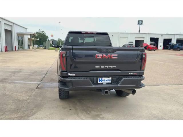 2024 GMC Sierra 2500HD 4WD Crew Cab Standard Bed AT4