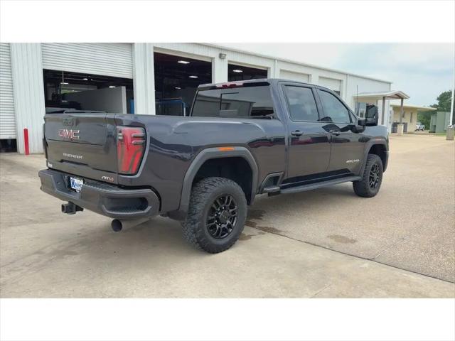 2024 GMC Sierra 2500HD 4WD Crew Cab Standard Bed AT4
