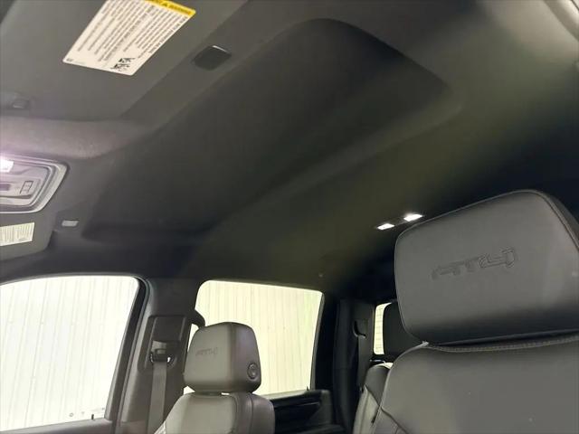 2024 GMC Sierra 2500HD 4WD Crew Cab Standard Bed AT4