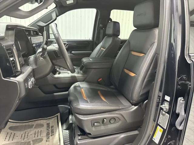 2024 GMC Sierra 2500HD 4WD Crew Cab Standard Bed AT4