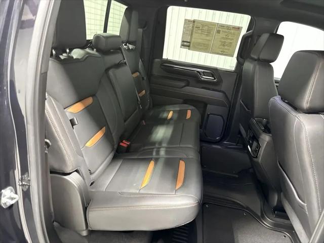 2024 GMC Sierra 2500HD 4WD Crew Cab Standard Bed AT4